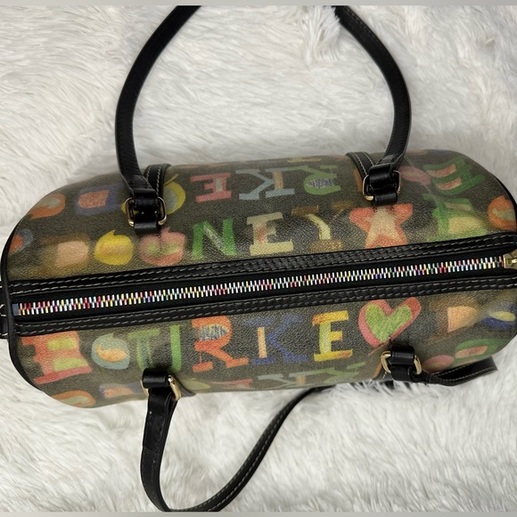 Rainbow Zipper Y2K Dooney and Bourke Barrel Bag. - Picture 7 of 7